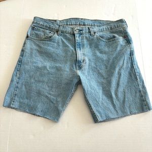 Levi’s 505 men’s Light Blue Wash Cut-off Bermuda‎ Shorts 8”